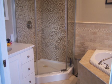 Master bedroom bathroom with jacuzzi