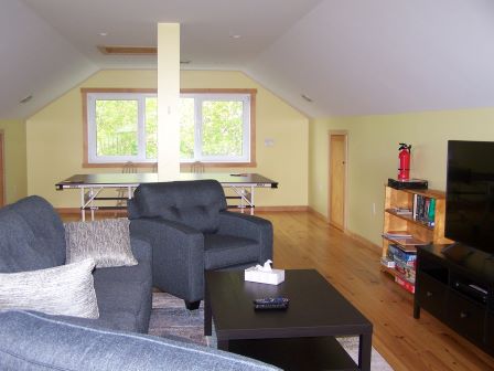 TV and Games Room - Up stairs